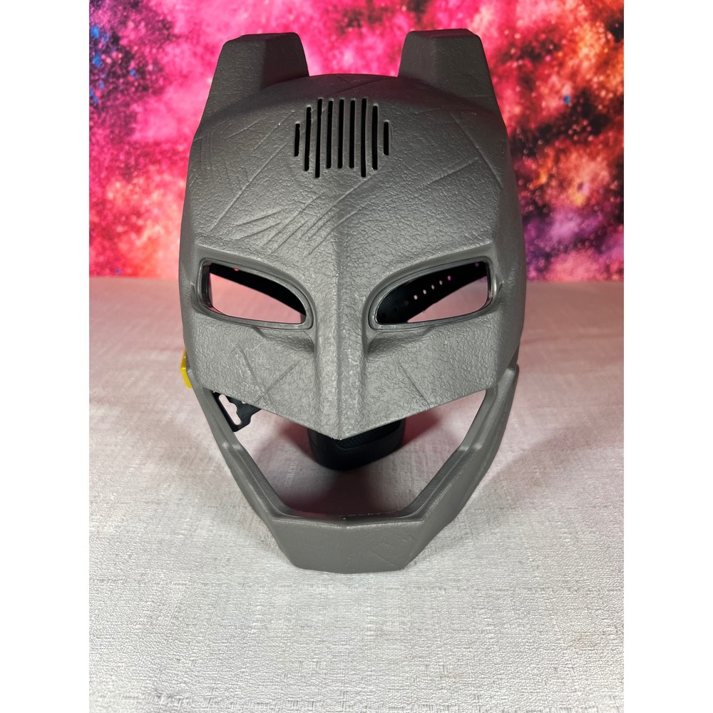 Tested Mattel 2015 Batman v Superman Dawn of Justice Voice Changer Mask Grey